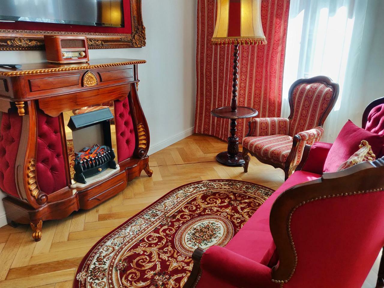 Zur Krone Sibiu Bagian luar foto
